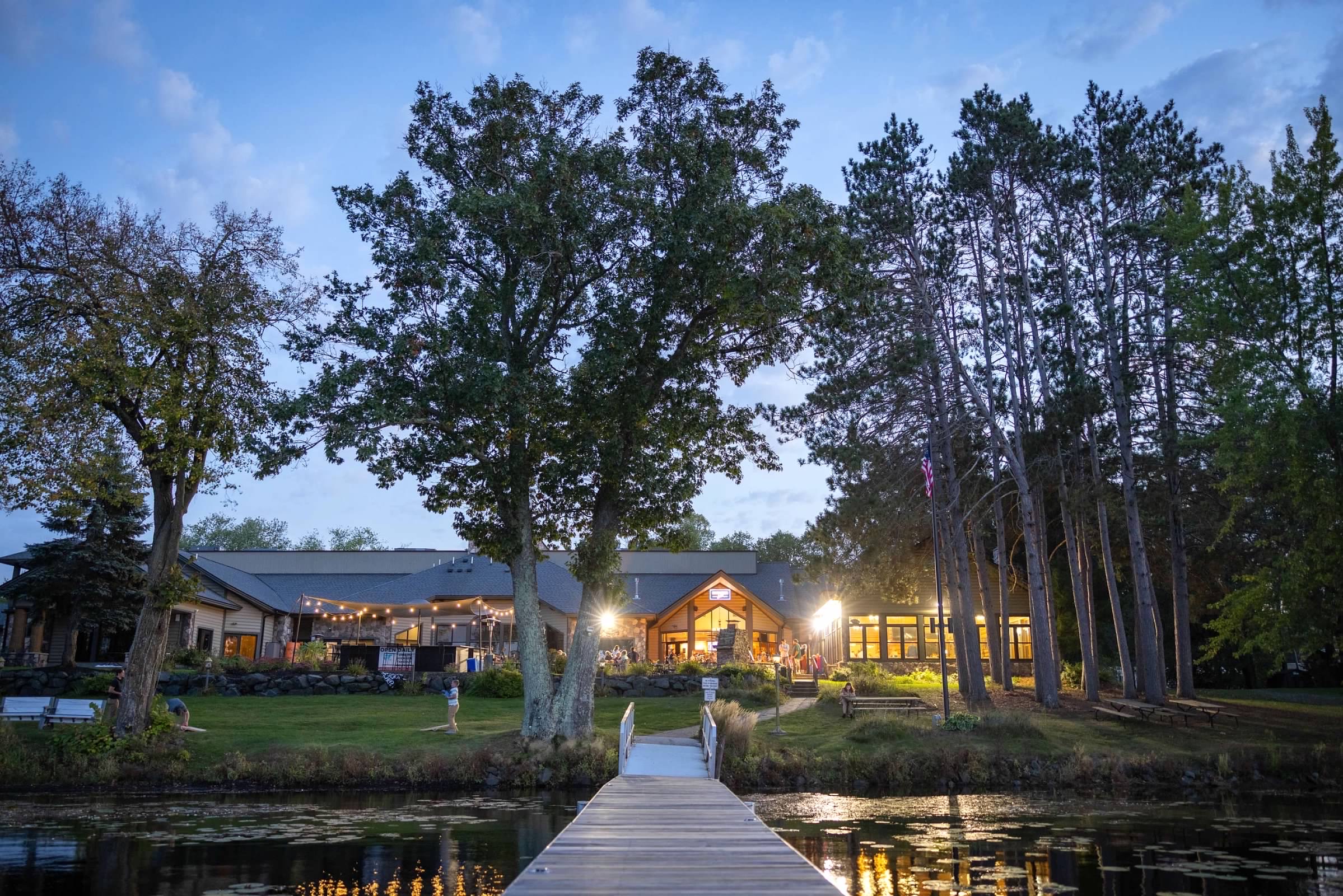 Balsam Lake Lodge restaurant and lakeside view